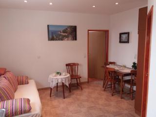 Apartments by the sea Pisak, Omis - 16411 - Mimice - 1
