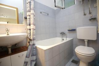 Apartments with a parking space Mali Iz (Iz) - 16535 - 1