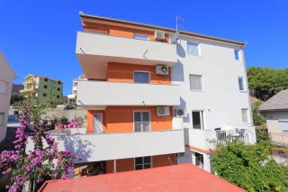 Family-friendly apartments with swimming pool Mavarstica, Ciovo - 16559 - 7