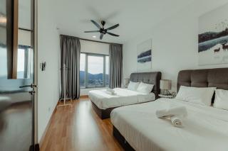 SOPHIA'S HOME - CITY and HILL VIEW 3BR at 218 Tropicana Macalister with Netflix & TV Box - George Town - 6