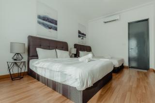 SOPHIA'S HOME - CITY and HILL VIEW 3BR at 218 Tropicana Macalister with Netflix & TV Box - George Town - 5
