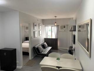 Cozy 1 Bedroom near Alabang Town Center and Molito with Wifi and Netflix - Manila - 0