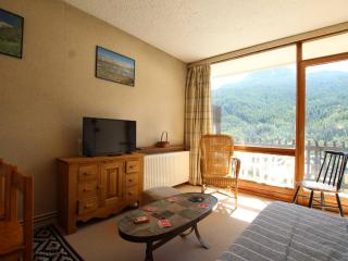 Location idéale, 4 pers à Serre-Chevalier, proche pistes, balcon, TV, coin nuit et casier à ski - FR-1-330E-86 - Saint-Chaffrey - 4