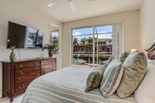 Pineapple of My Eye - Marco Island - 9