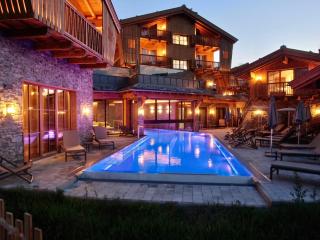 Premium Chalets by ZAGLGUT, Zell am See-Kaprun - Wellness & Infinity Pool, Air Conditioning, Panoramic Views & Summer Card Included - 3