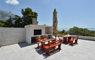 Nice Home In Makarska - Makarska - 3