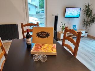 Petit Coin de Bonheur studio Neuf avec terrasse et parking privé à 5mins du Centre-ville - La Mure - 3
