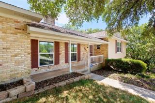 Yellow Stone: Chef's Kitchen, Patio & Location - San Antonio - 9