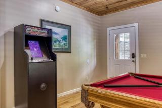 Mountain Tyme, Hot Tub, Pool Table, Game Room, 1089 FREE tickets each paid day, Dollywood and More - Sevierville - 2