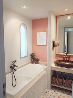 Chelona Beachfront Huahin - 7