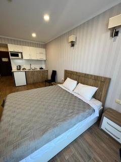Beach Tower Sunshine Apartments - Batumi - 9