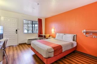 Motel 6-Salinas, CA - North Monterey Area - Salinas - 1