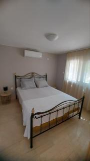 Plaza House - Kanakia - 1