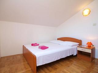 Apartments with a parking space Sibenik - 16582 - Šibenik - 3