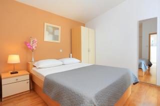 Apartments by the sea Podgora, Makarska - 16630 - Podgora - 1