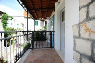 Apartments with WiFi Okrug Donji, Ciovo - 16737 - Okrug Donji - 4
