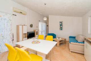 Apartments by the sea Necujam, Solta - 16729 - Grohote - 4