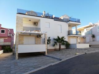 Apartment Tribunj 16884b - 0