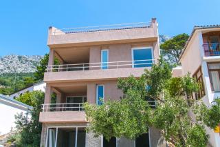 Apartments with parking space Brela, Makarska - 16596 - 0