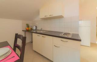 Family friendly apartments with a swimming pool Pakostane, Biograd - 16666 - Pakoštane - 2