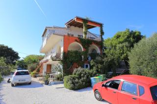 Family friendly apartments with a swimming pool Okrug Gornji, Ciovo - 16608 - Trogir - 8