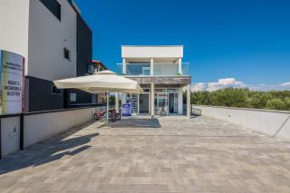 Apartments with parking space Vir - 18520 - 9