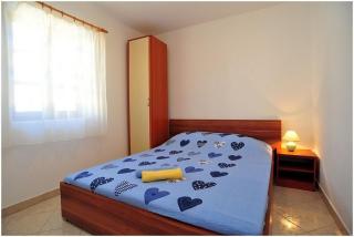 Family friendly apartments with a swimming pool Vir - Lozice, Vir - 18538 - Vir - 1