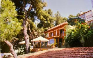 Sea-side 3 BEDROOM- BEACH HOUSE - Poros - 0