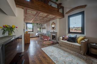 Via Lamberti, 3 - Florence Charming Apartments - Charming and historic 5th-floor attic apartment with elevator in a building at the heart of vibrant Florence, just a 2-minute walk from all attractions - 0