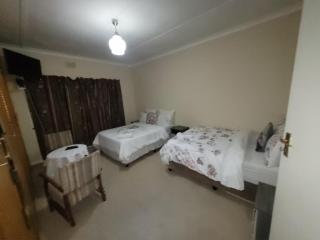 Zenith House Boston Self Catering Accomodation - 1