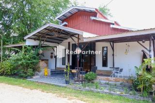 Sahabat Pantai Guest House Mitra RedDoorz - 2