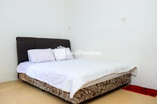 Sahabat Pantai Guest House Mitra RedDoorz - Tanjungbinga - 9