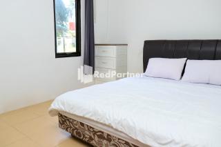 Sahabat Pantai Guest House Mitra RedDoorz - Tanjungbinga - 8