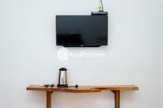 Sahabat Pantai Guest House Mitra RedDoorz - Tanjungbinga - 6