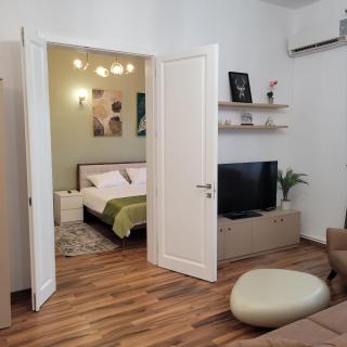 B8 - Spacious, Charming Apartment in Central Sibiu - 9