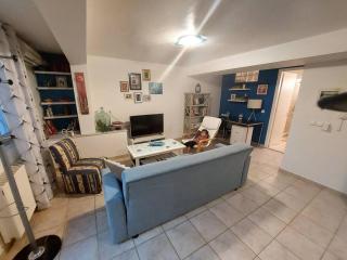 Christin P House with a large yard and parking - Agios Nikolaos - 0