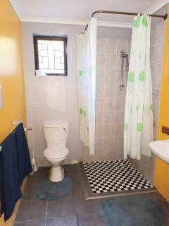 Peaceful 1-bedroom granny flat in Sunnyside - Grahamstown - 2