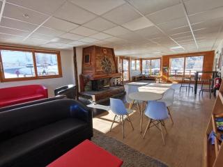 PUY SAINT VINCENT APPARTEMENT T2 BALCON SUPER PANORAMA AVEC PARKING PRIVE COUVERT et PISCINE L'ETE - 1