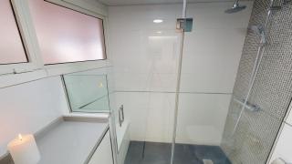 Modern Designer Apartment - 7