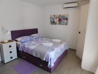 Apartmani Grubelić - komforan novi apartman - Tribunj - 5