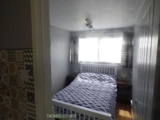 Cheerful 2 Bed Holiday Chalet with Gated Decking - Hemsby - 8