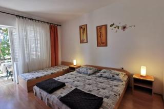 Apartments by the sea Zivogosce - Mala Duba, Makarska - 18626 - Igrane - 3