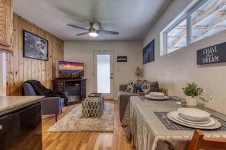 Moonlight Cottage - Your Romantic & Scenic Escape - Sevierville - 2