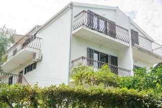 Apartments by the sea Arbanija, Ciovo - 18624 - 8