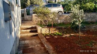 Apartments by the sea Necujam, Solta - 18664 - Grohote - 2