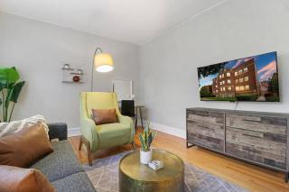 1BR Simple & Roomy Apartment in Evanston - Hinman S3 - Evanston - 9