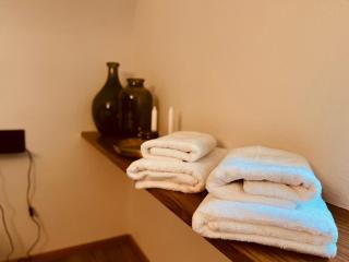 BlackNCozy - Großzügiges Designappartement mit Boxspringbetten und Heimkino - Feldberg - 3