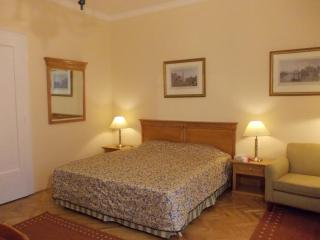 Flatneartocastlehill - Budapest - 6