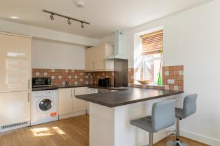 Prime Location Flats - 5