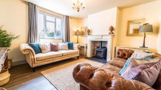 Available For Contractors 2 Double Beds and Sofa Bed Private Parking - Harlow - 7